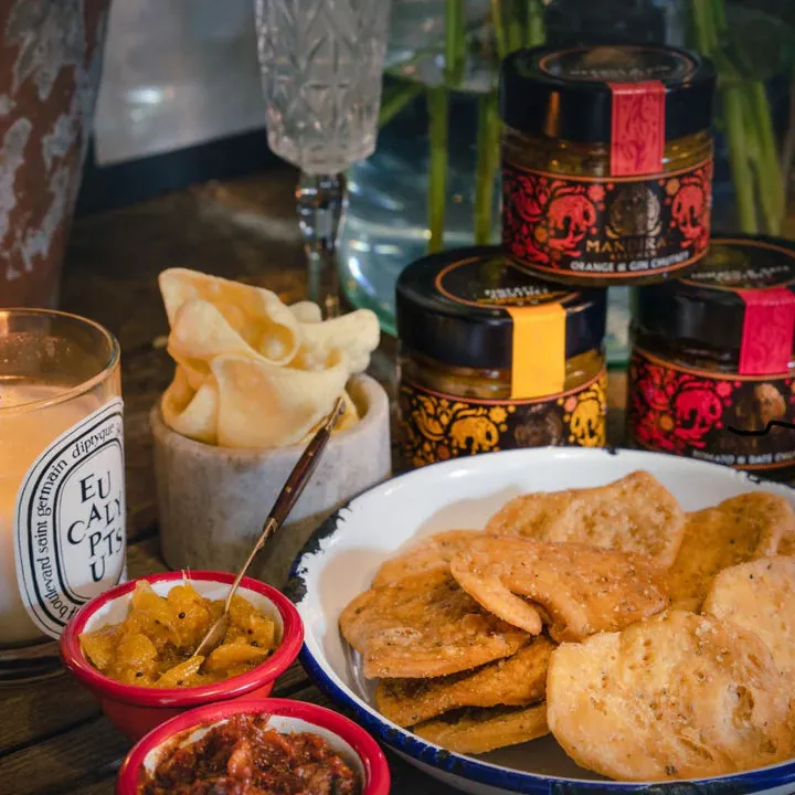 3x Chutneys with Spiced Crackers - Gift Set