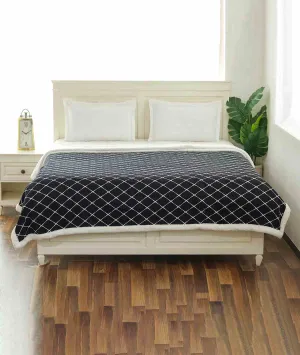 Geo Black & Ivory Cotton Knitted Double Bed Blanket layered with Warm Sherpa Fabric