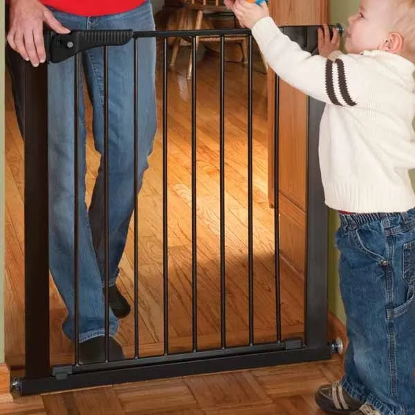 Kidco Gateway Pressure Mounted Pet Gate